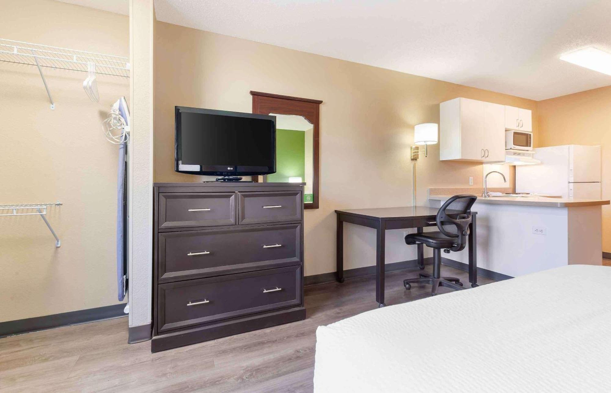 Extended Stay America Select Suites - Appleton - Fox Cities Exterior photo