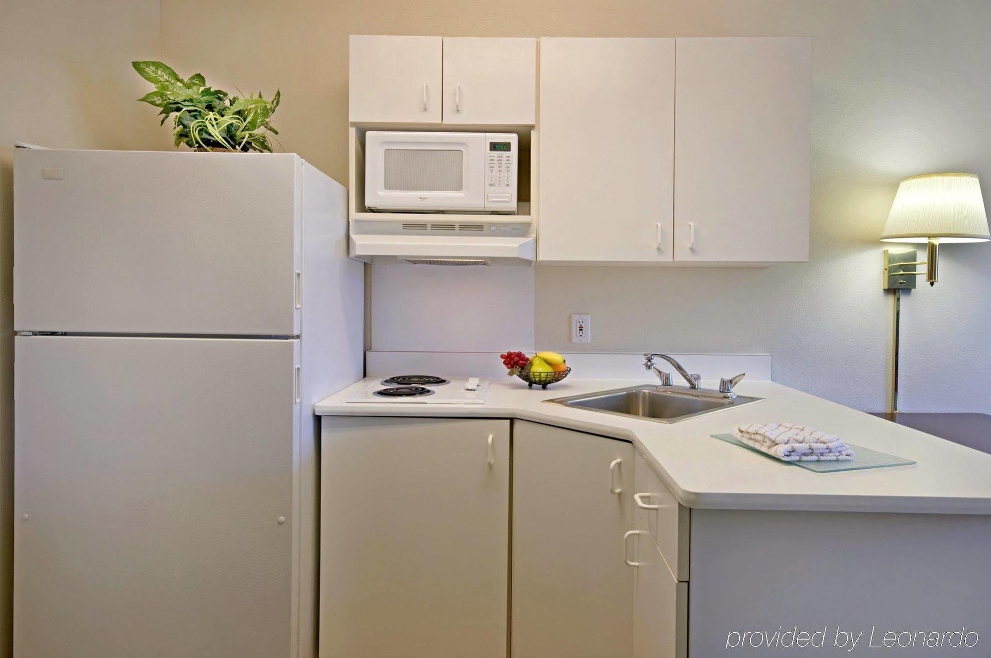 Extended Stay America Select Suites - Appleton - Fox Cities Room photo